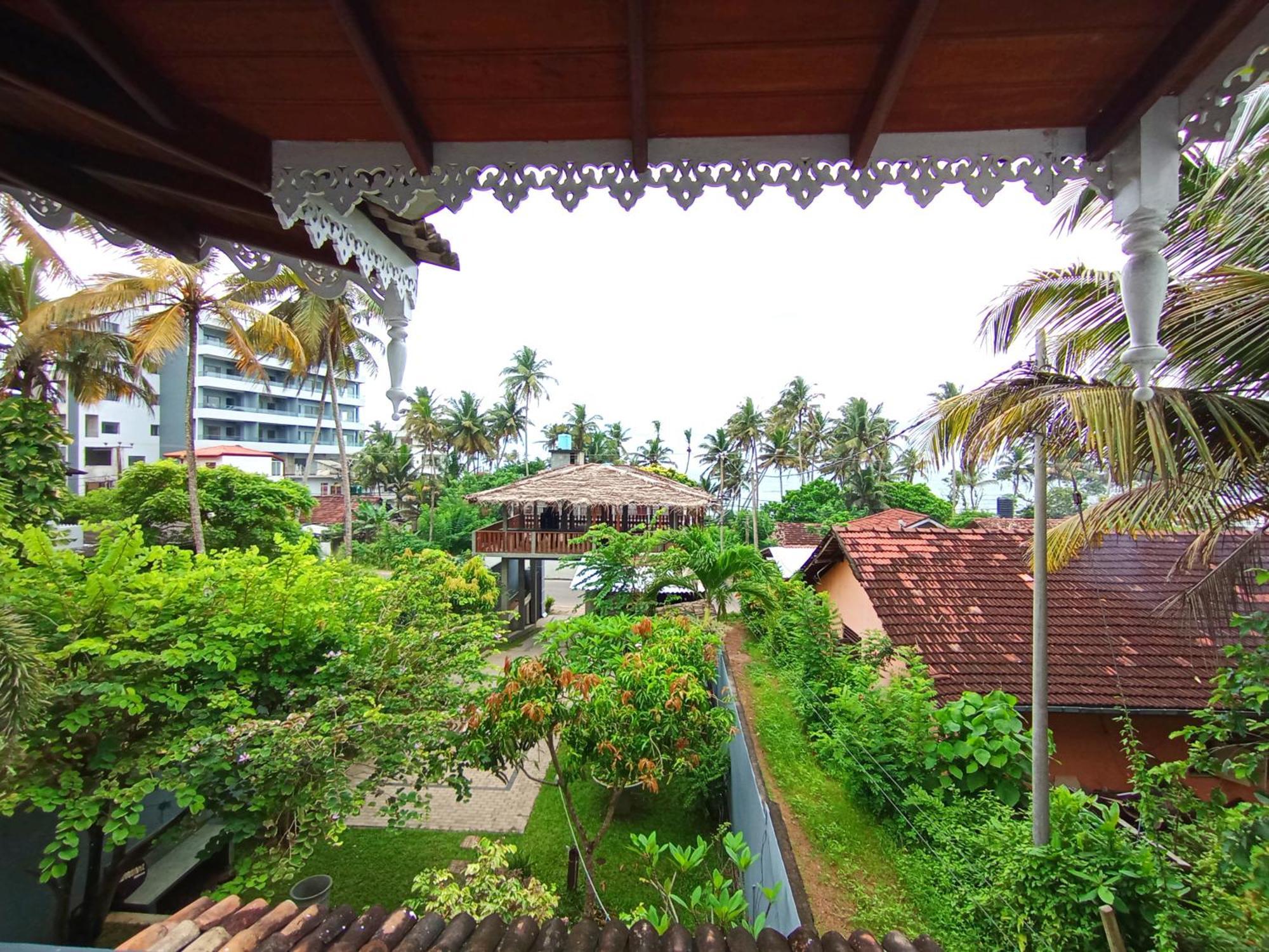 Lavender Mirissa Hotel Exterior photo