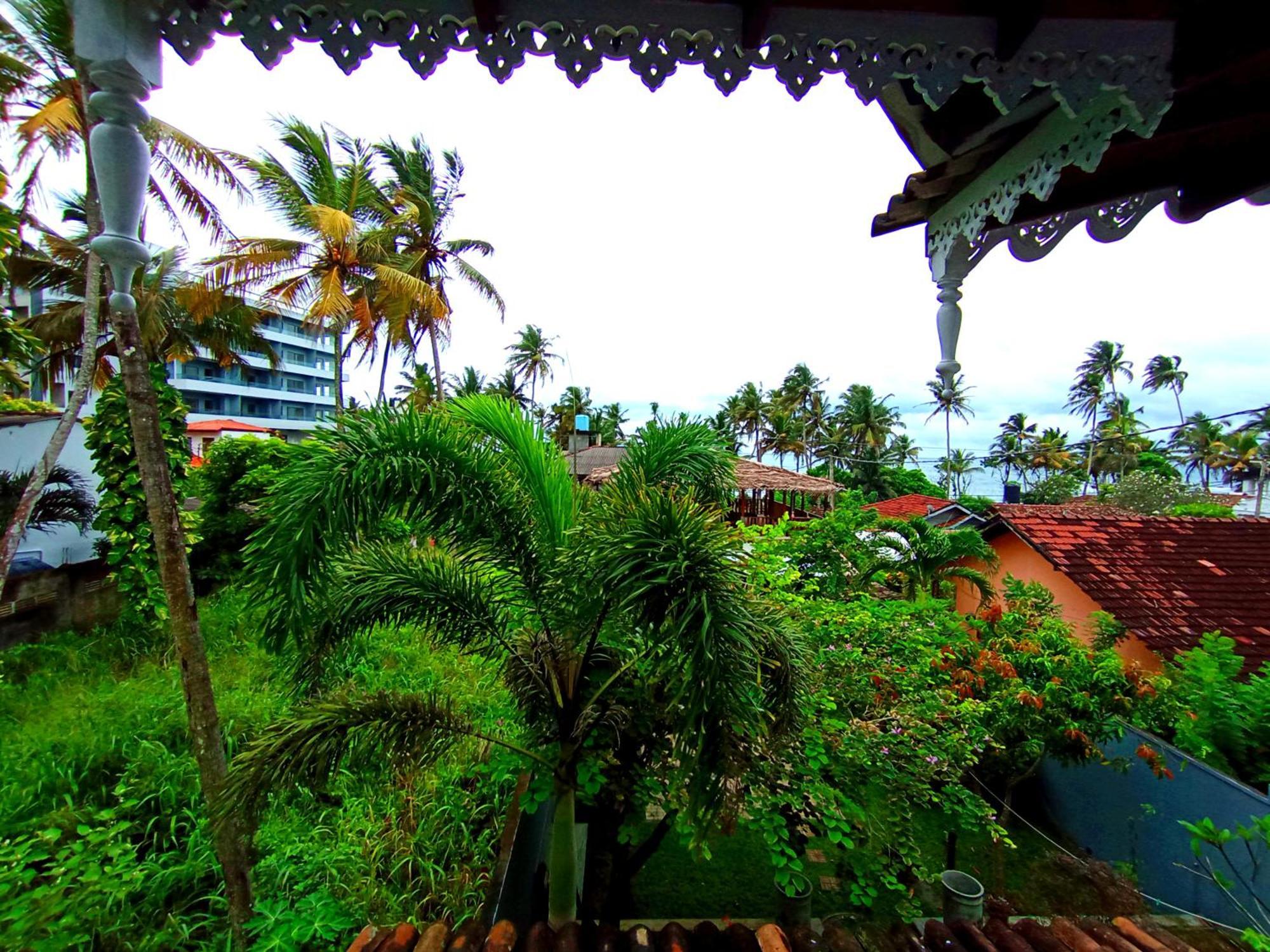 Lavender Mirissa Hotel Exterior photo