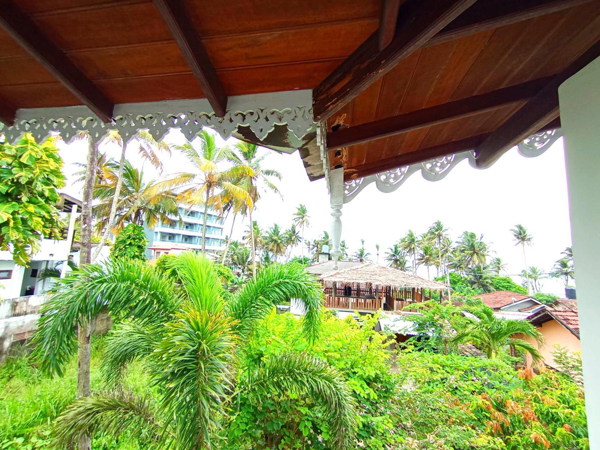 Lavender Mirissa Hotel Exterior photo